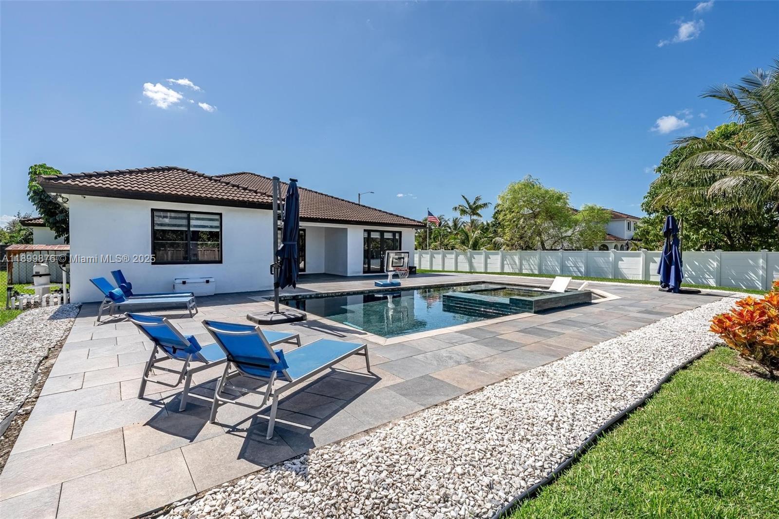 ESTATE MANSIONS 1ST ADDN - Residential