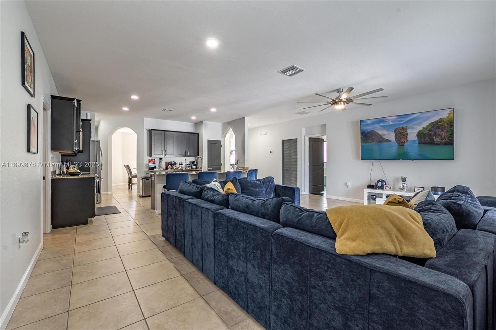 ESTATE MANSIONS 1ST ADDN - Residential