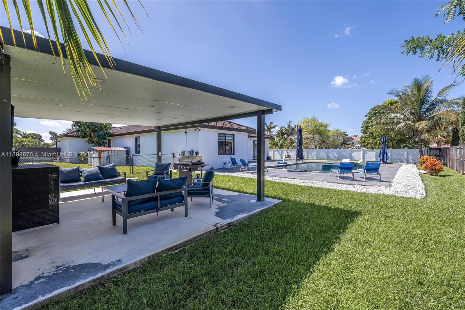 ESTATE MANSIONS 1ST ADDN - Residential