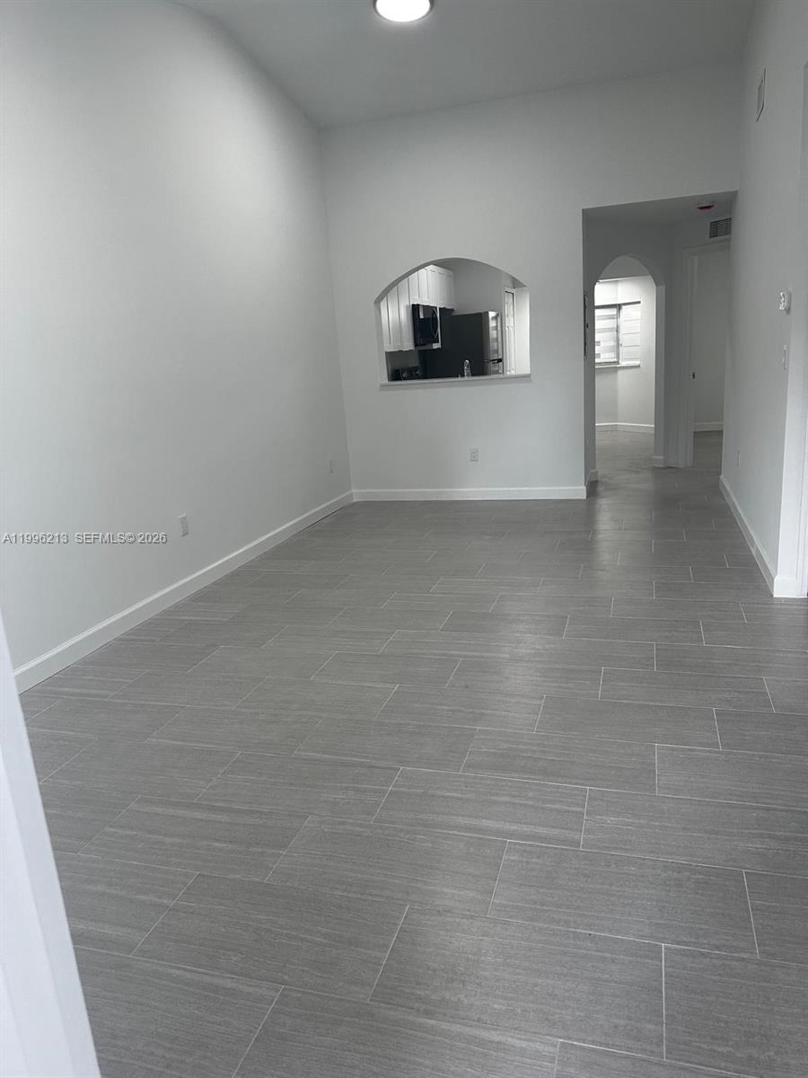 VENETIA GARDENS SOUTH CON - Residential Lease