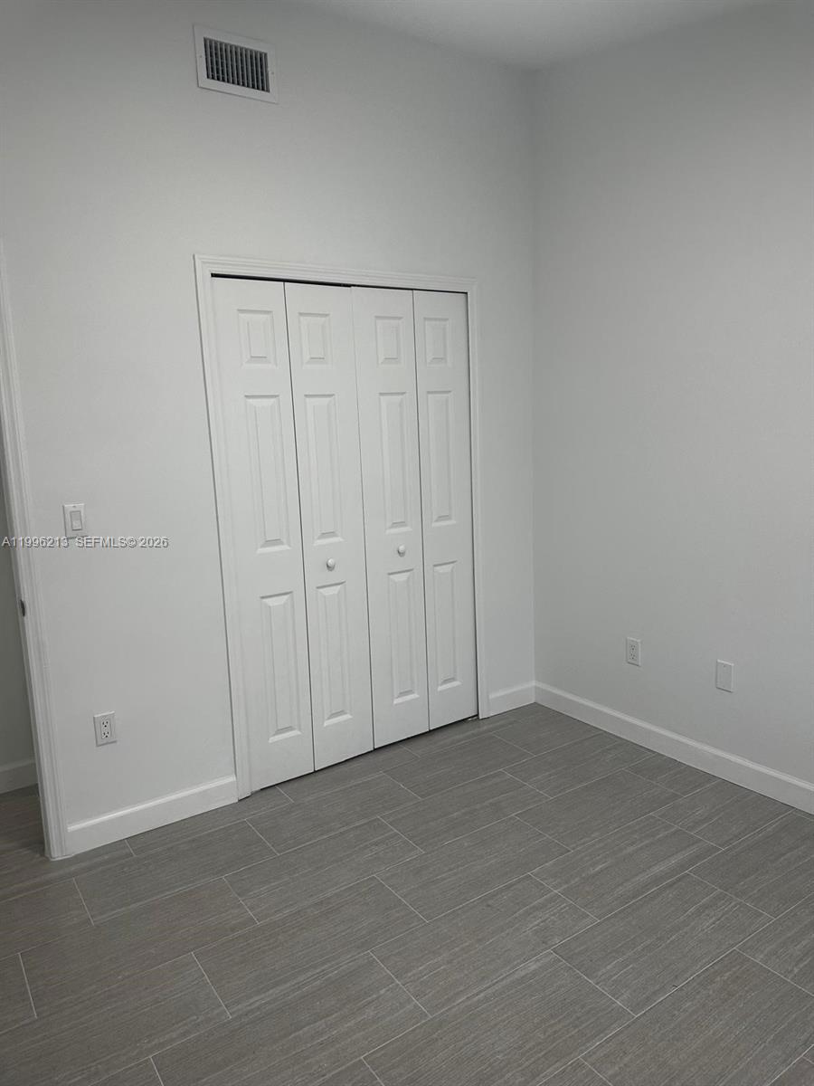 VENETIA GARDENS SOUTH CON - Residential Lease