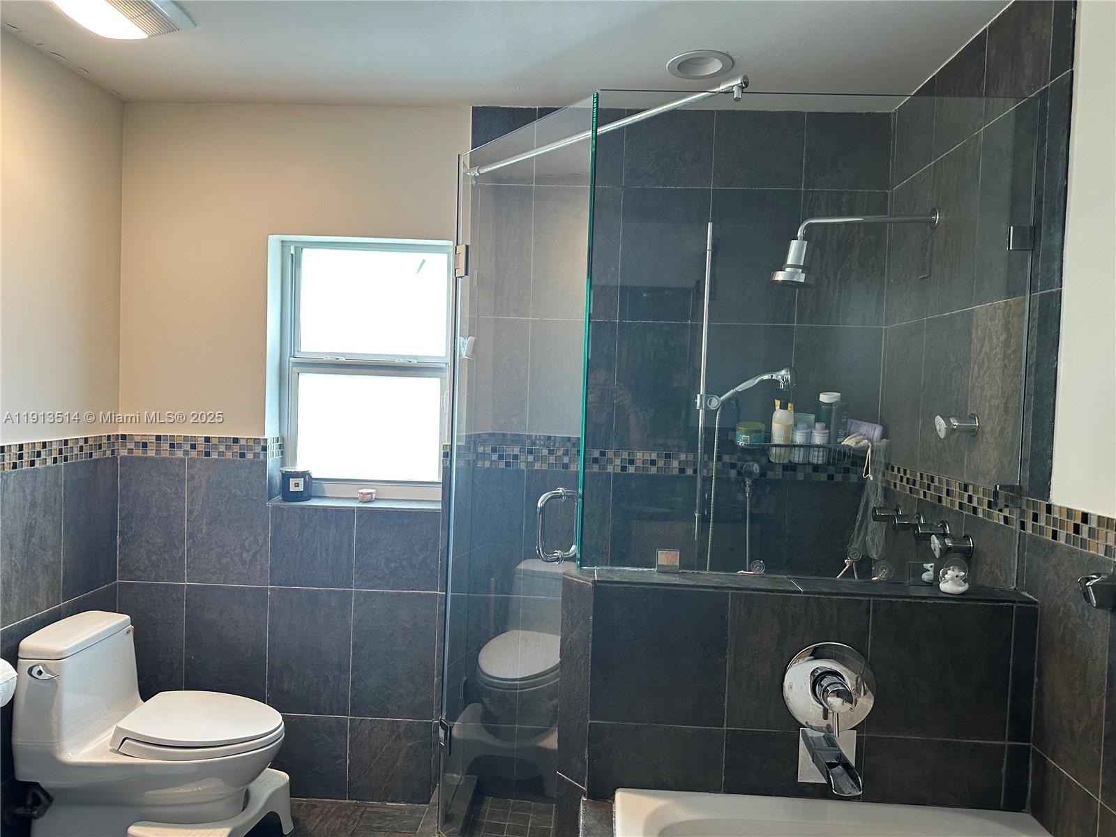 KILLIAN PINES 1ST ADDN - Residential