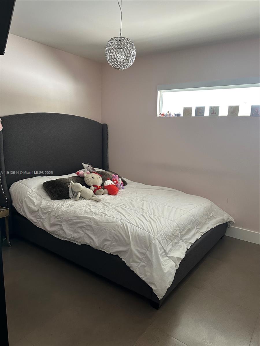 KILLIAN PINES 1ST ADDN - Residential