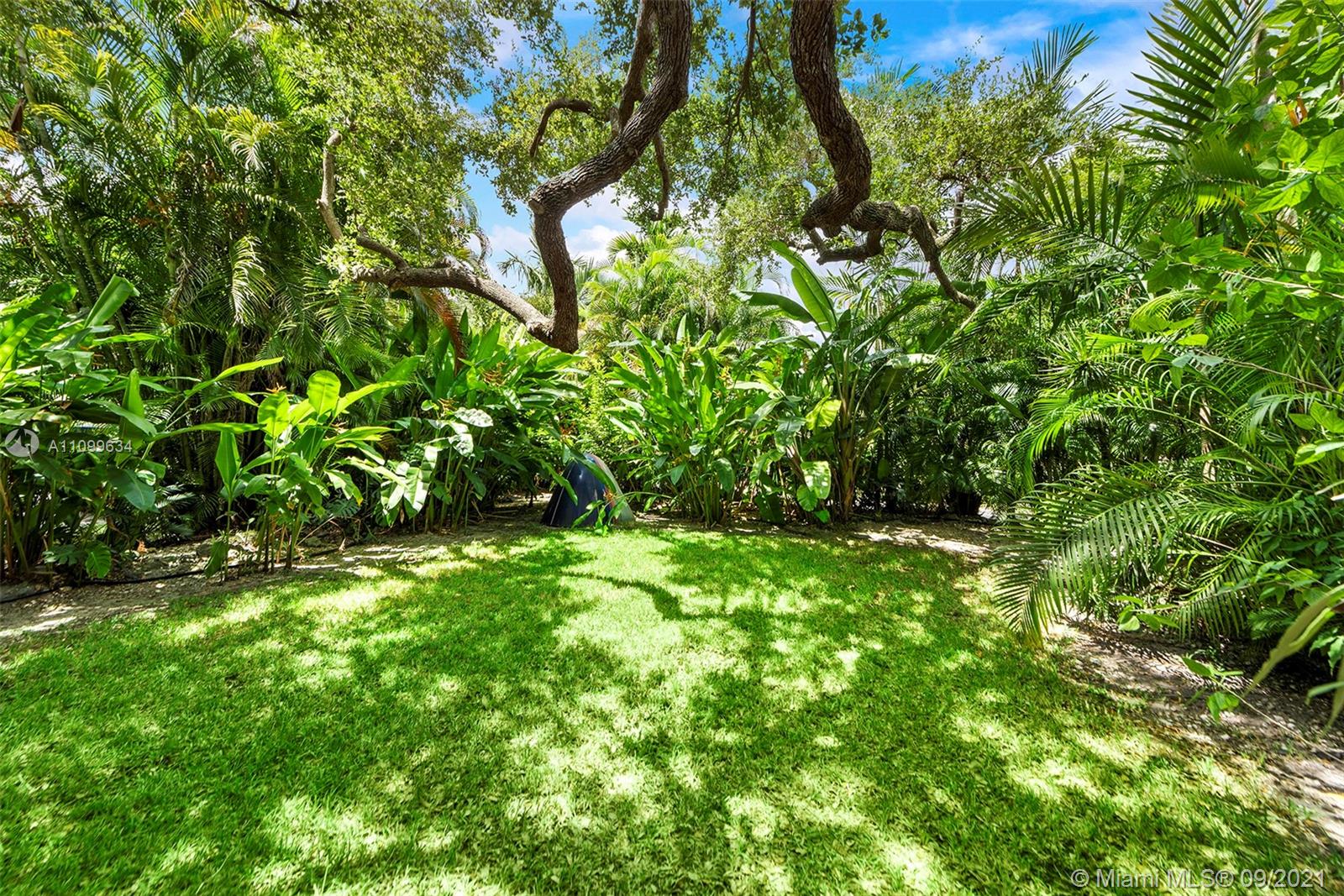 REV PL MIAMI SHORES SEC 8 - Residential