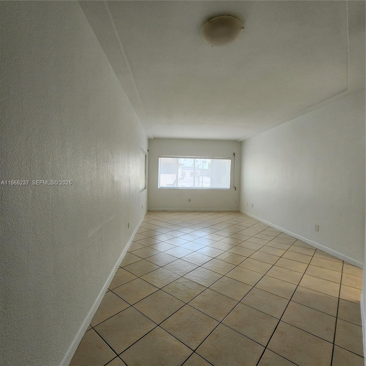 RIVE MARSEILLES CONDO - Residential