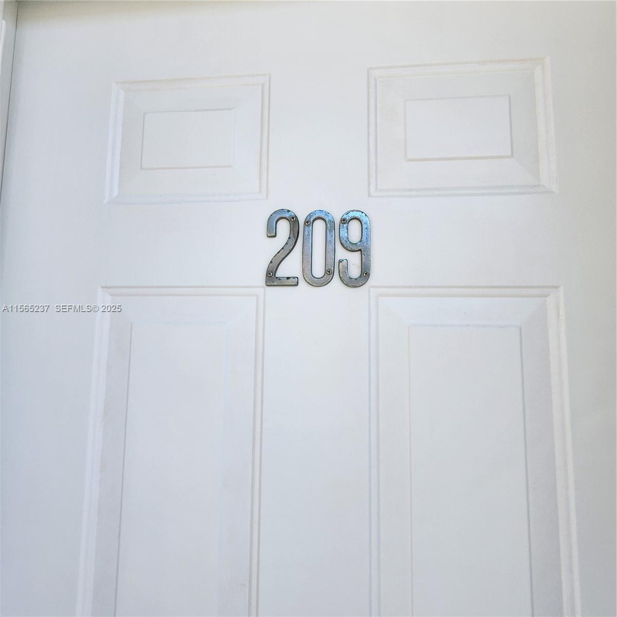 RIVE MARSEILLES CONDO - Residential