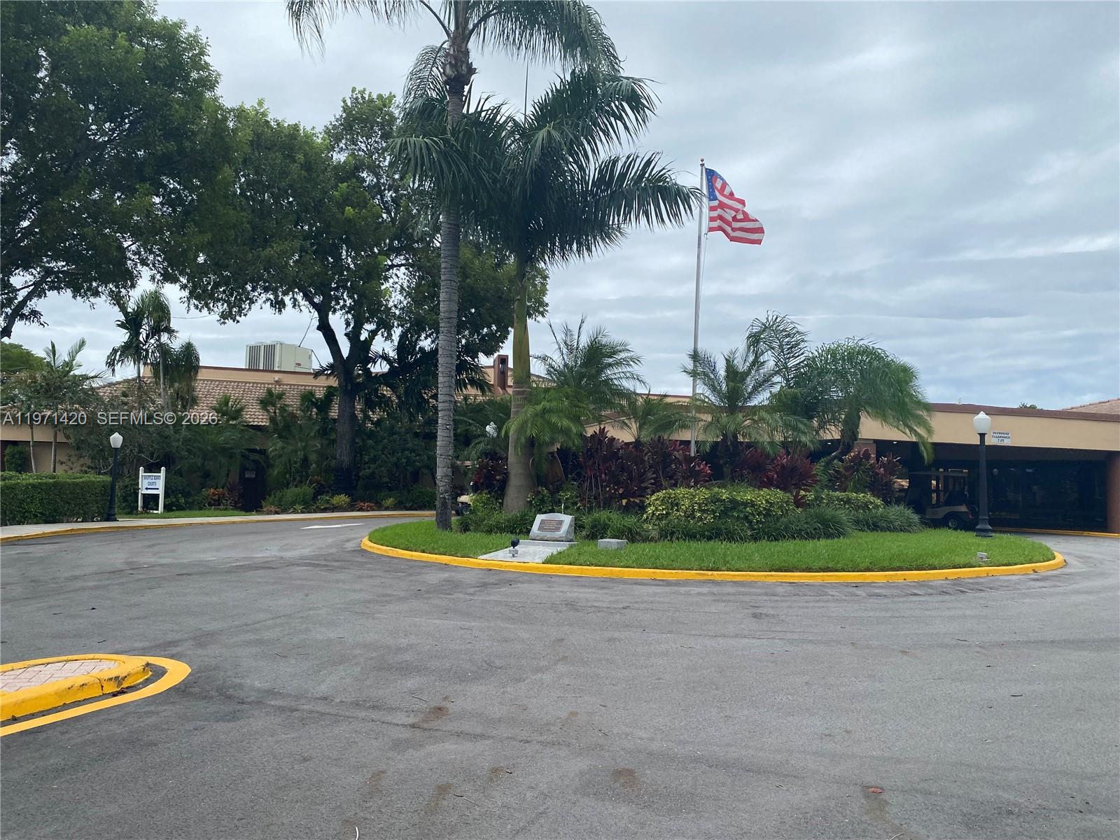 SUNRISE LAKES 90 CONDO - Residential