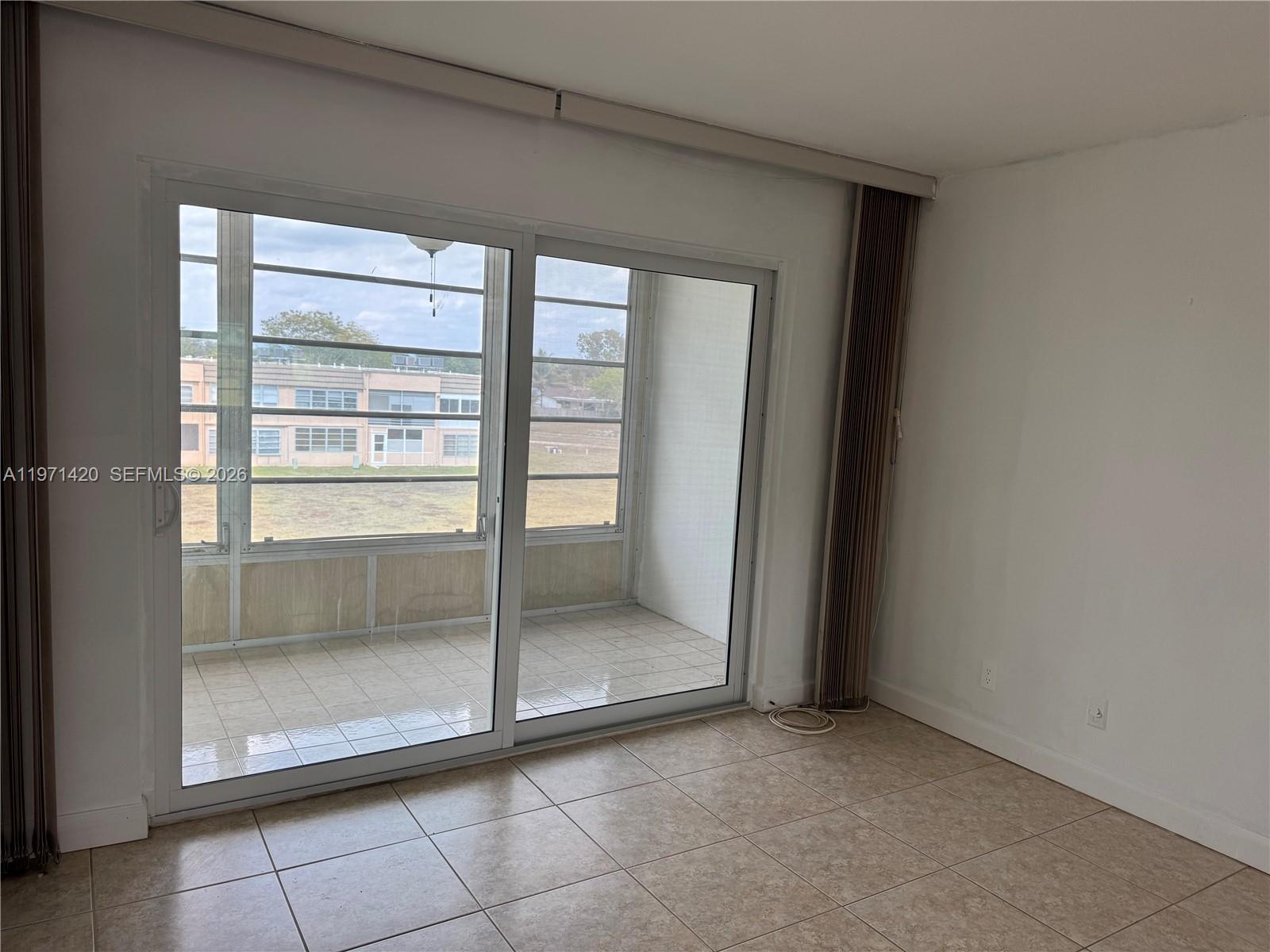 SUNRISE LAKES 90 CONDO - Residential