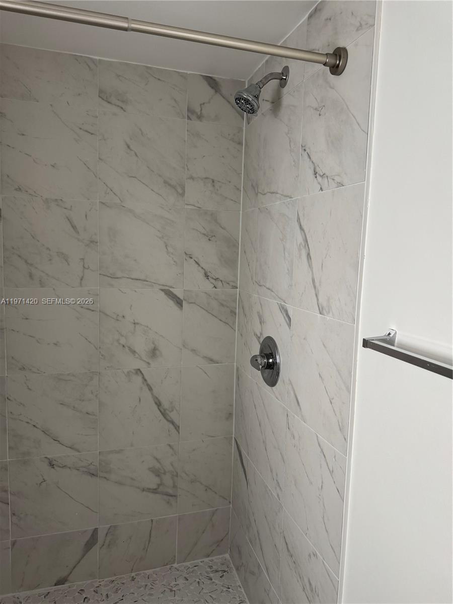 SUNRISE LAKES 90 CONDO - Residential