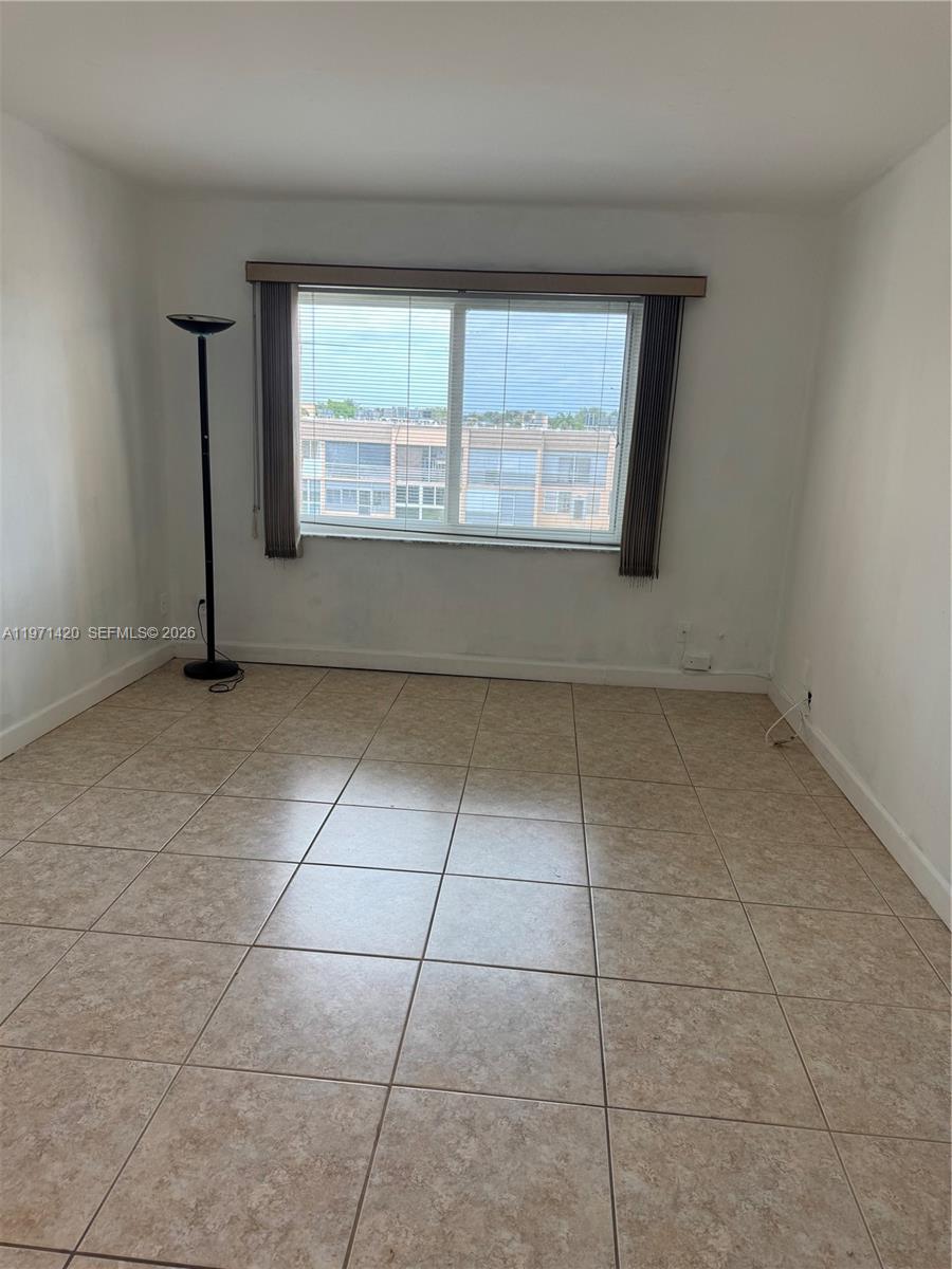 SUNRISE LAKES 90 CONDO - Residential