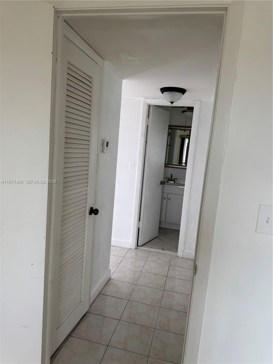 SUNRISE LAKES 90 CONDO - Residential