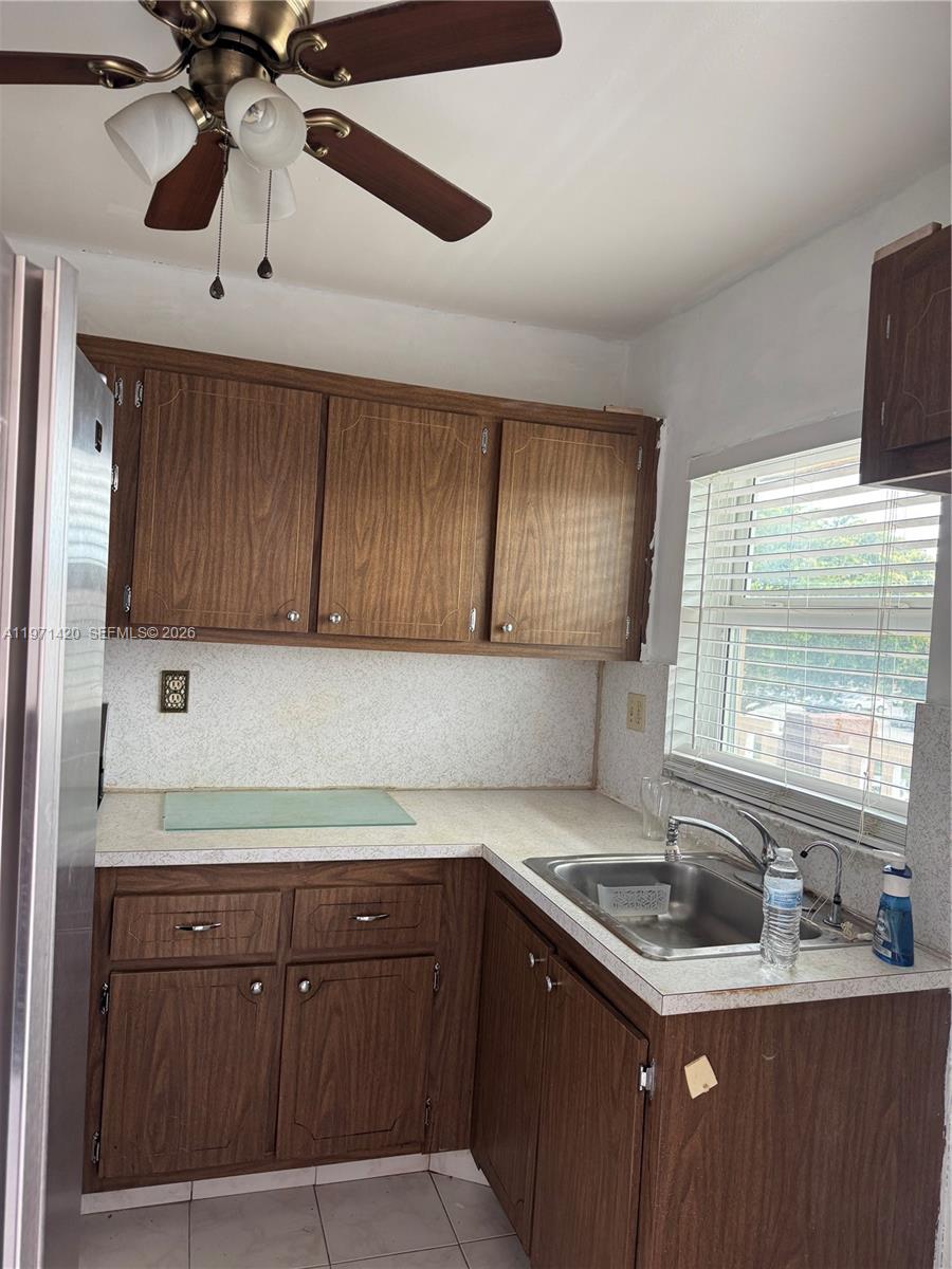 SUNRISE LAKES 90 CONDO - Residential