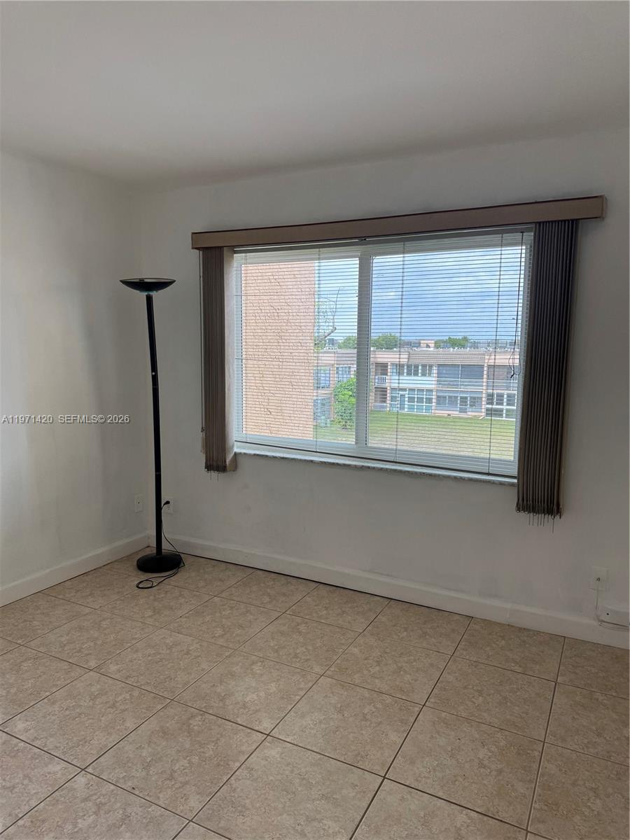 SUNRISE LAKES 90 CONDO - Residential