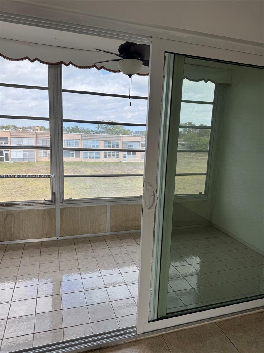 SUNRISE LAKES 90 CONDO - Residential