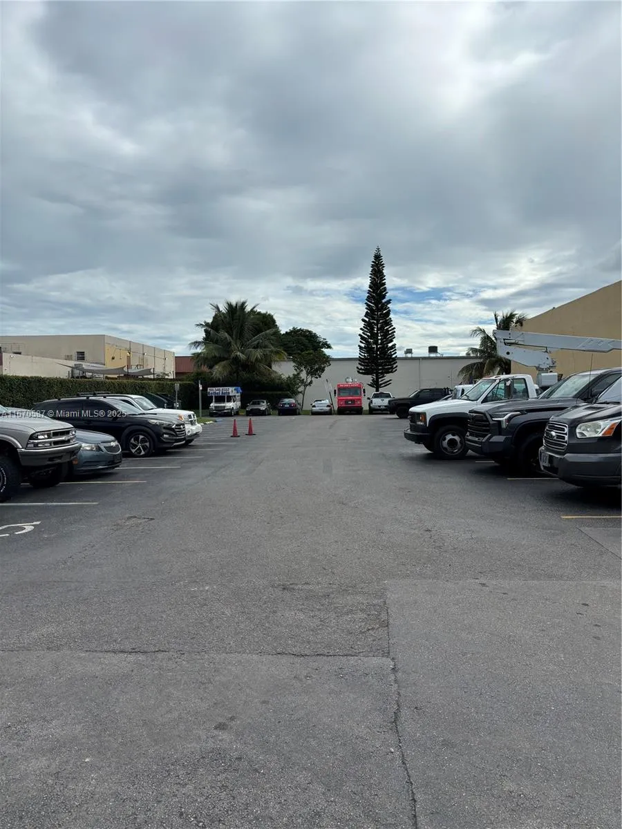 Miami, Florida 33186, United States, ,Commercial,Pending,40509