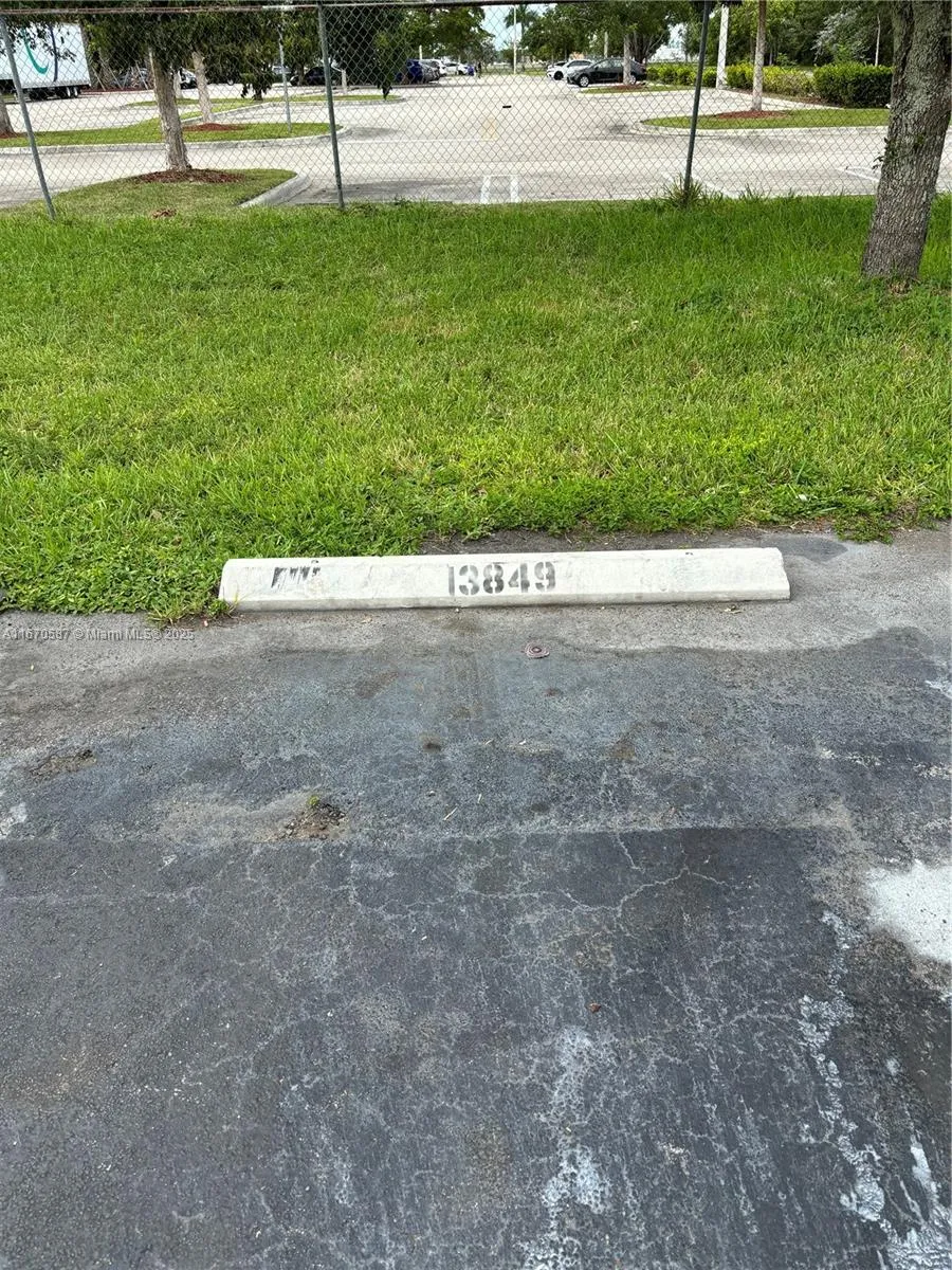 Miami, Florida 33186, United States, ,Commercial,Pending,40509