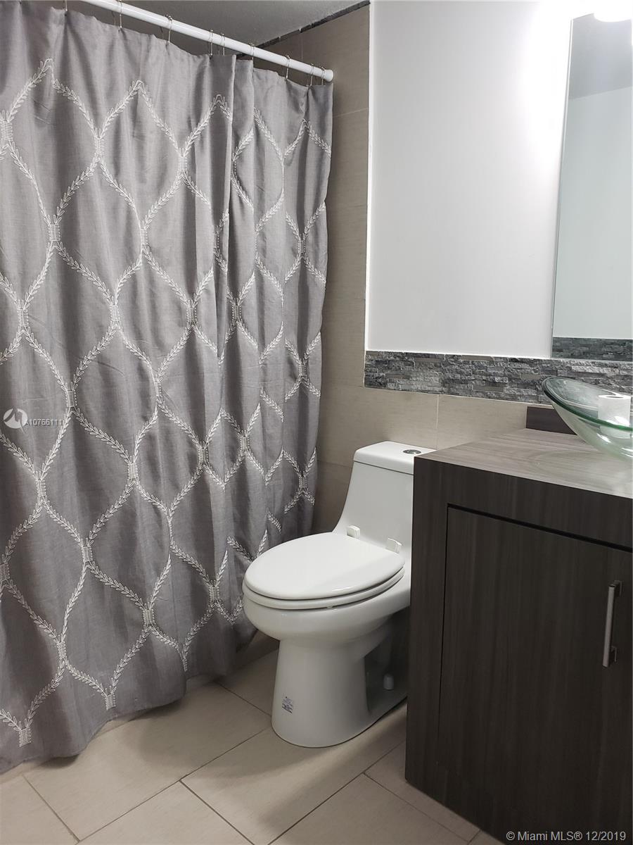 SAN LORENZO CONDO - Residential Lease