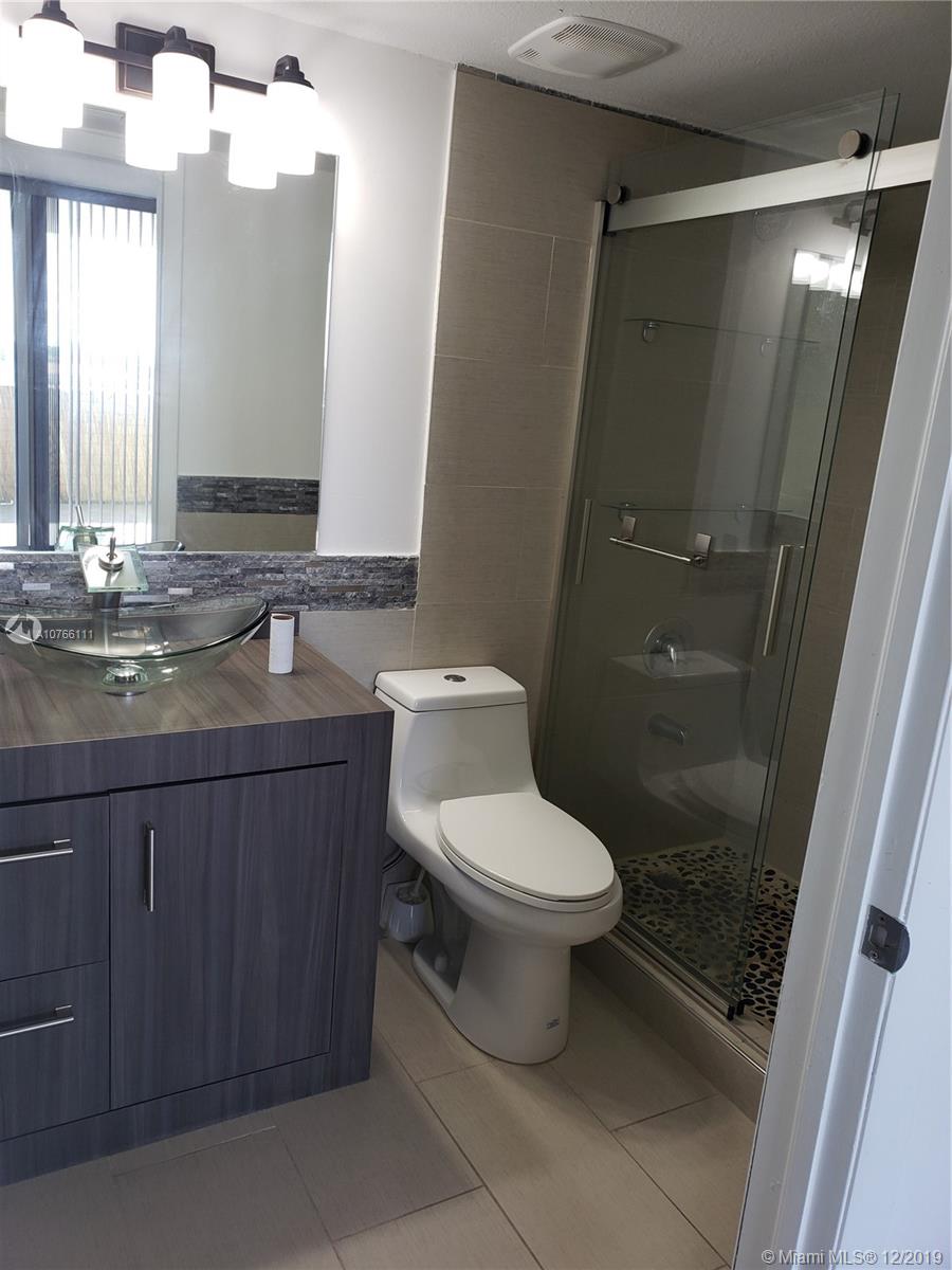 SAN LORENZO CONDO - Residential Lease