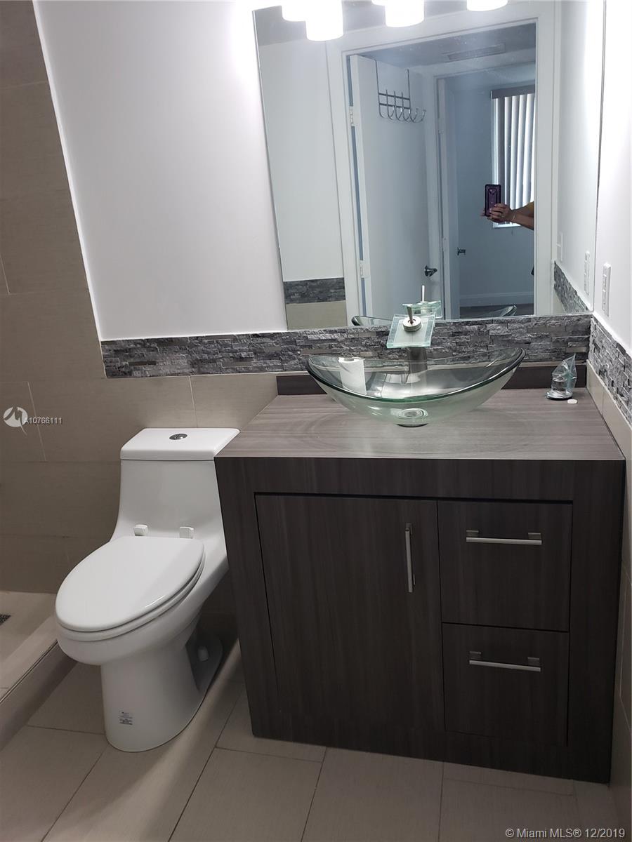 SAN LORENZO CONDO - Residential Lease