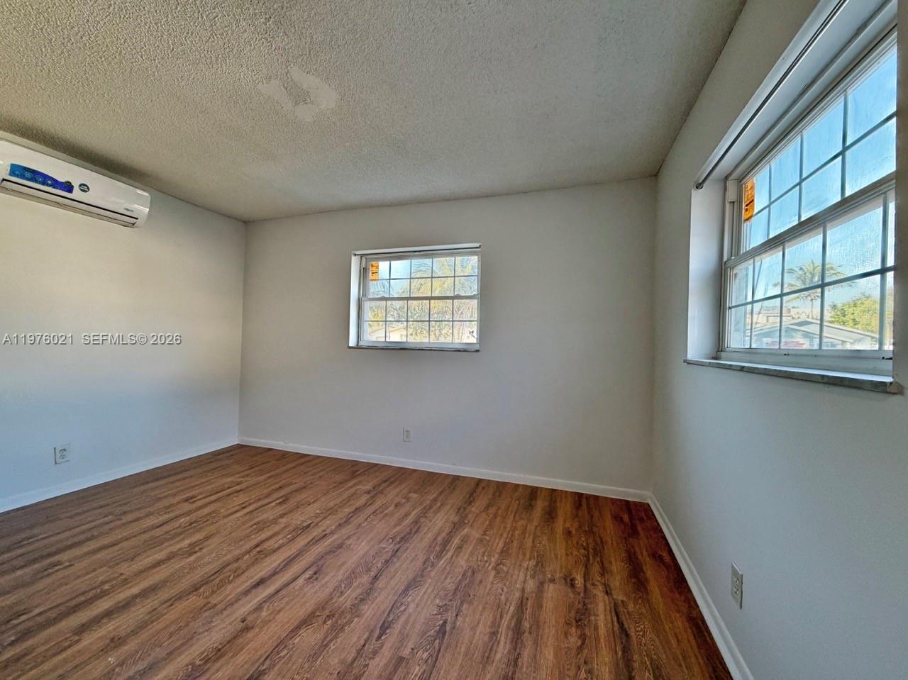 LAUDERDALE NORTH PARK SEC - Residential Lease