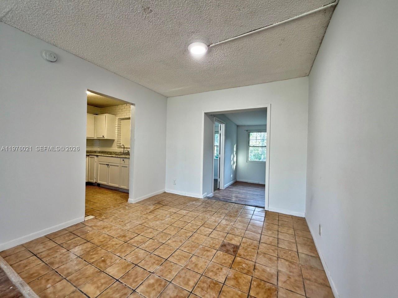 LAUDERDALE NORTH PARK SEC - Residential Lease