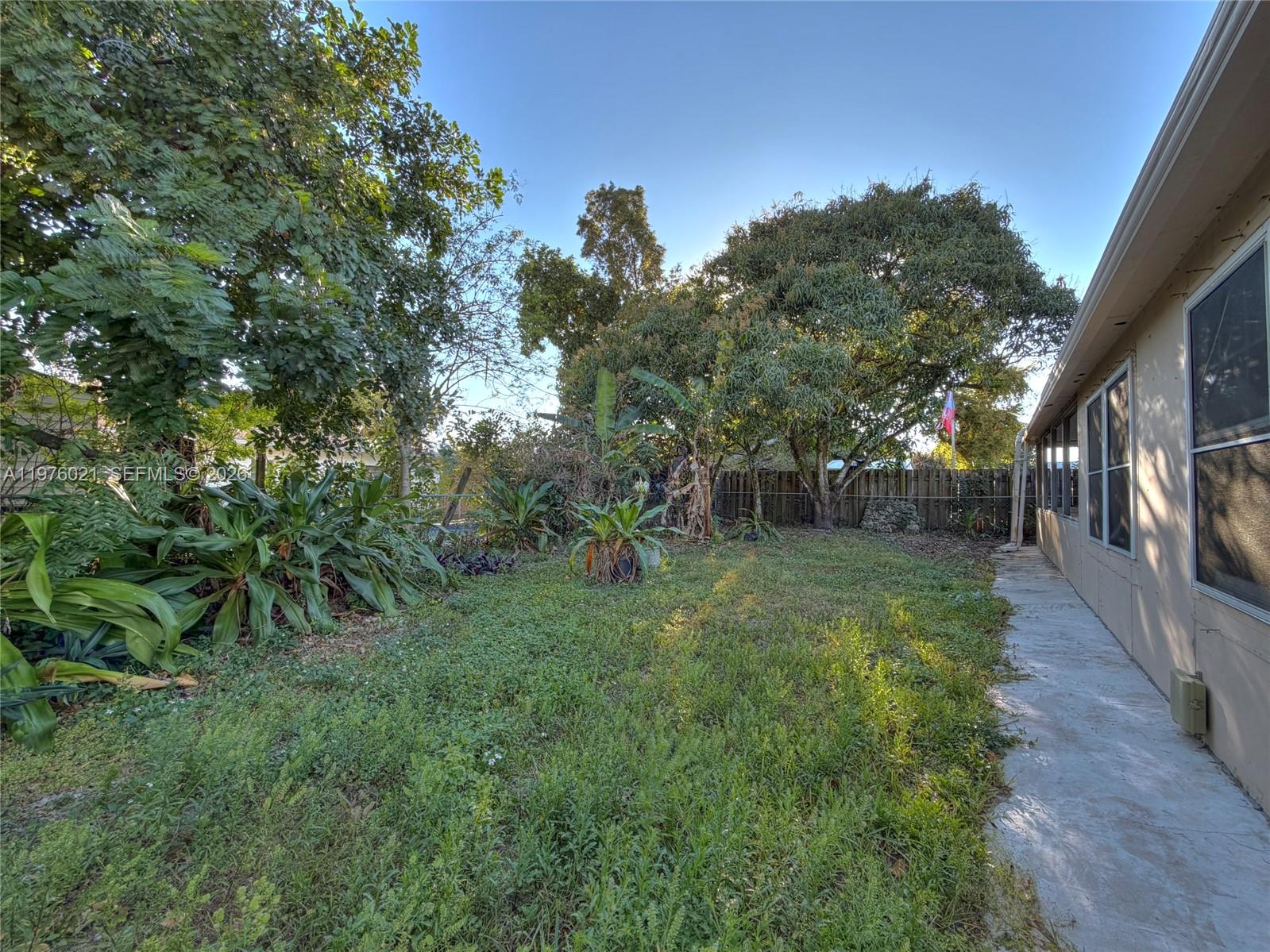 LAUDERDALE NORTH PARK SEC - Residential Lease