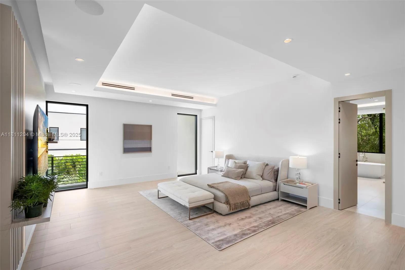 Miami, Florida 33143, United States, 7 Bedrooms Bedrooms, ,8 BathroomsBathrooms,Residential,Coming Soon,139840