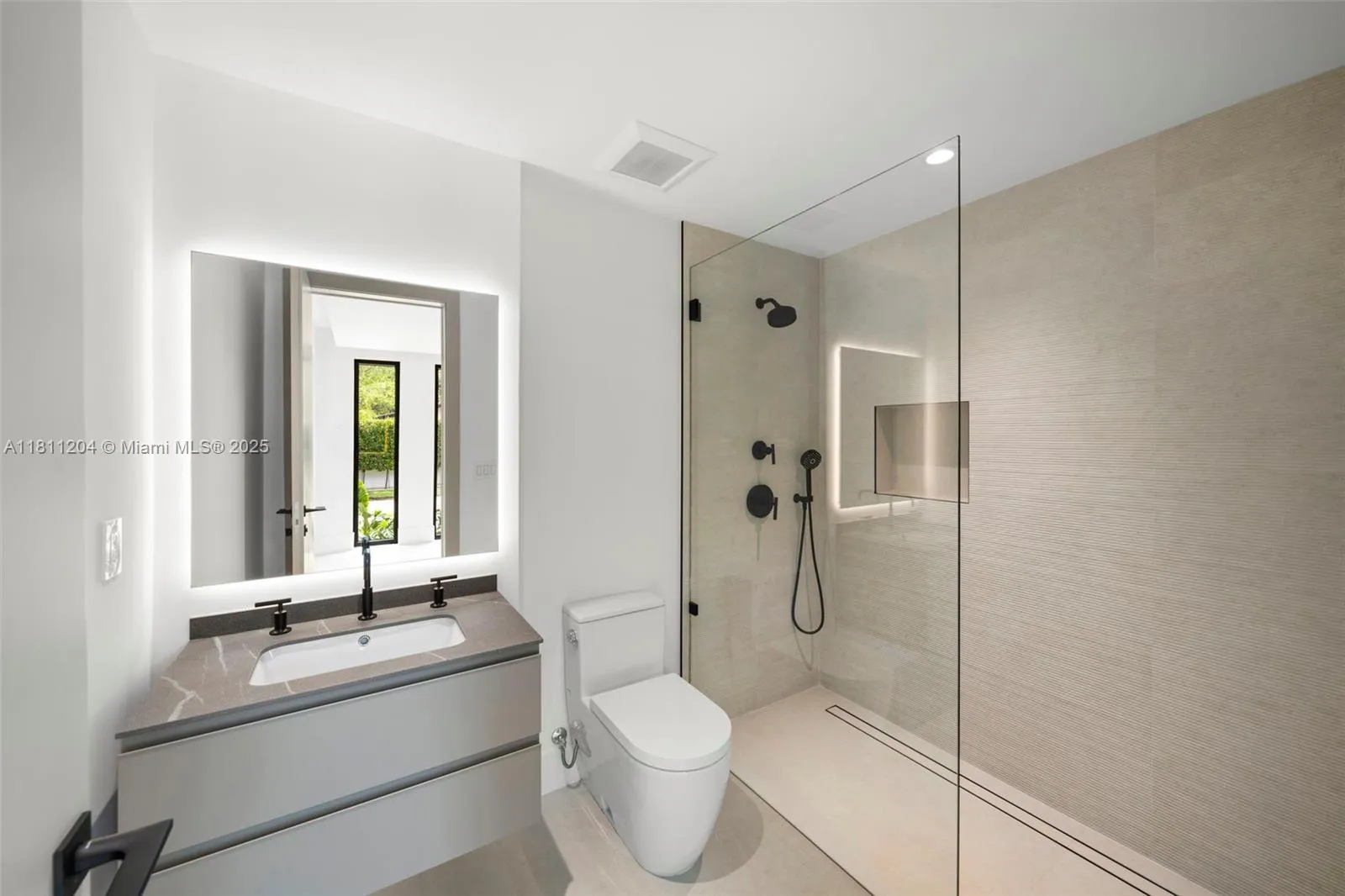 Miami, Florida 33143, United States, 7 Bedrooms Bedrooms, ,8 BathroomsBathrooms,Residential,Coming Soon,139840