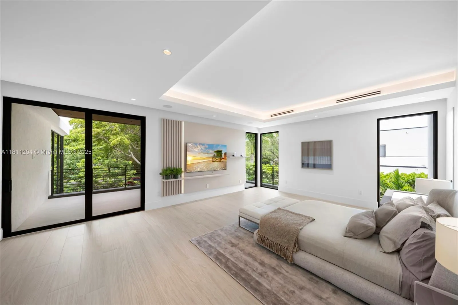 Miami, Florida 33143, United States, 7 Bedrooms Bedrooms, ,8 BathroomsBathrooms,Residential,Coming Soon,139840