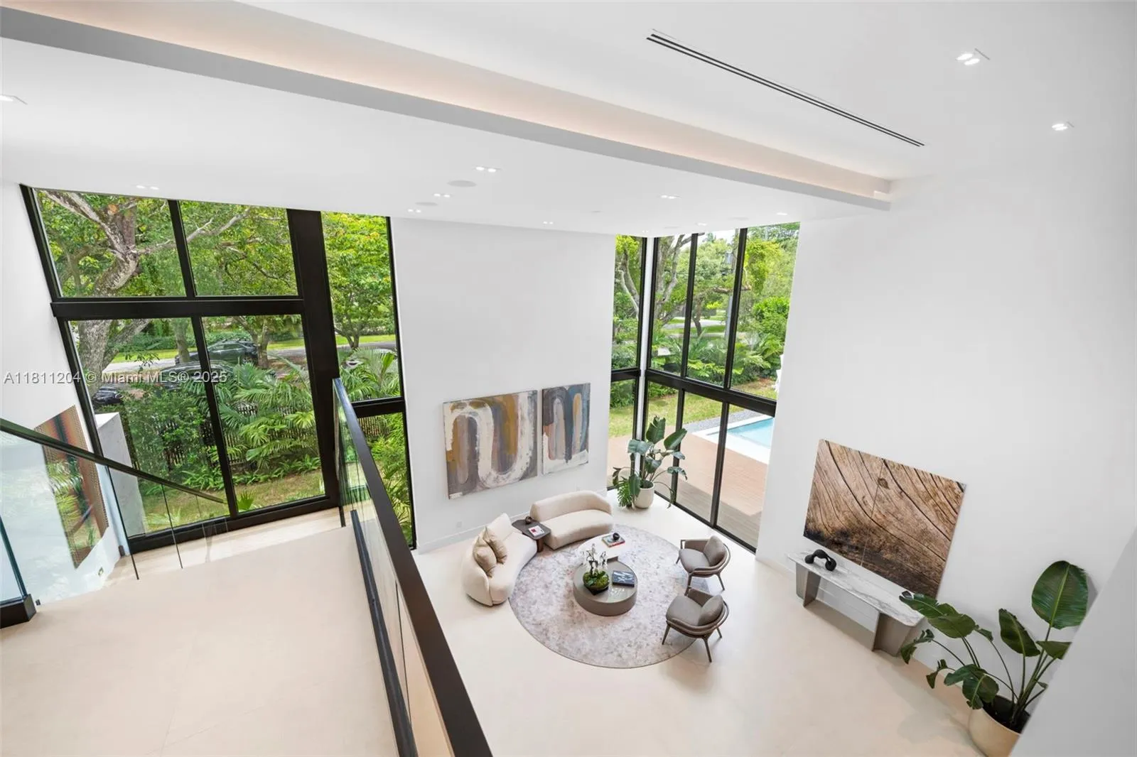 Miami, Florida 33143, United States, 7 Bedrooms Bedrooms, ,8 BathroomsBathrooms,Residential,Coming Soon,139840