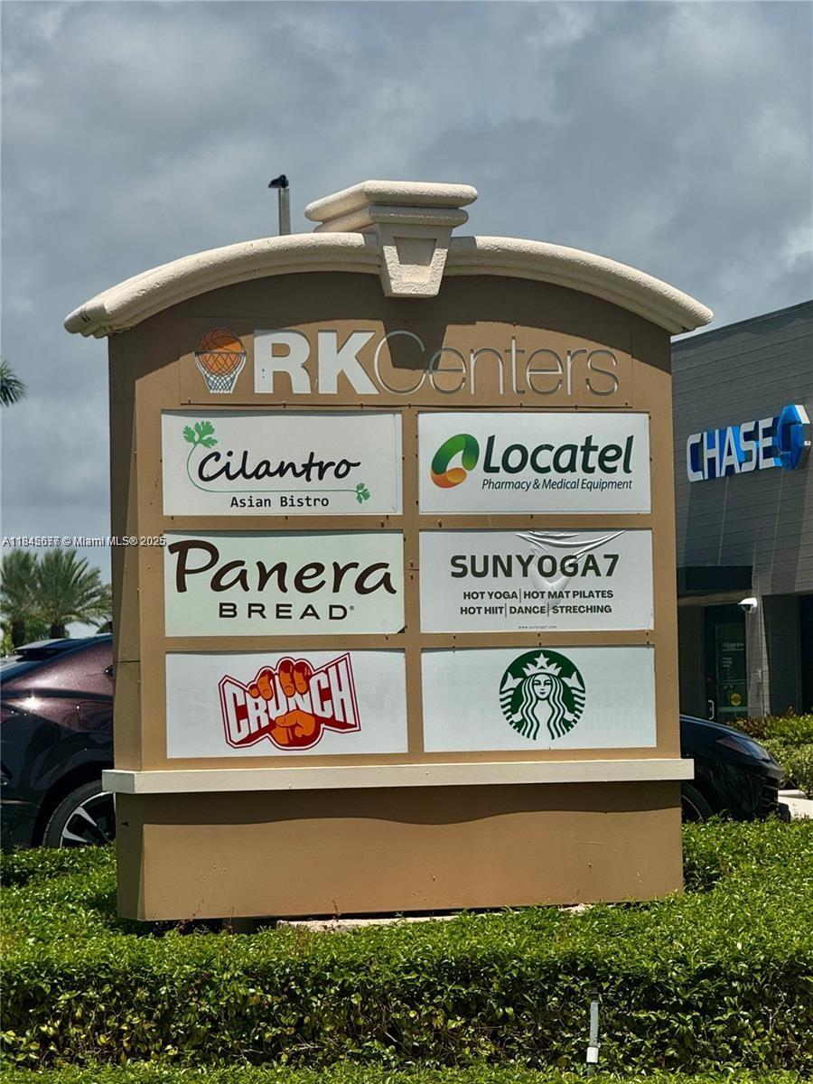 DUO CONDOMINIUM WEST - Residential