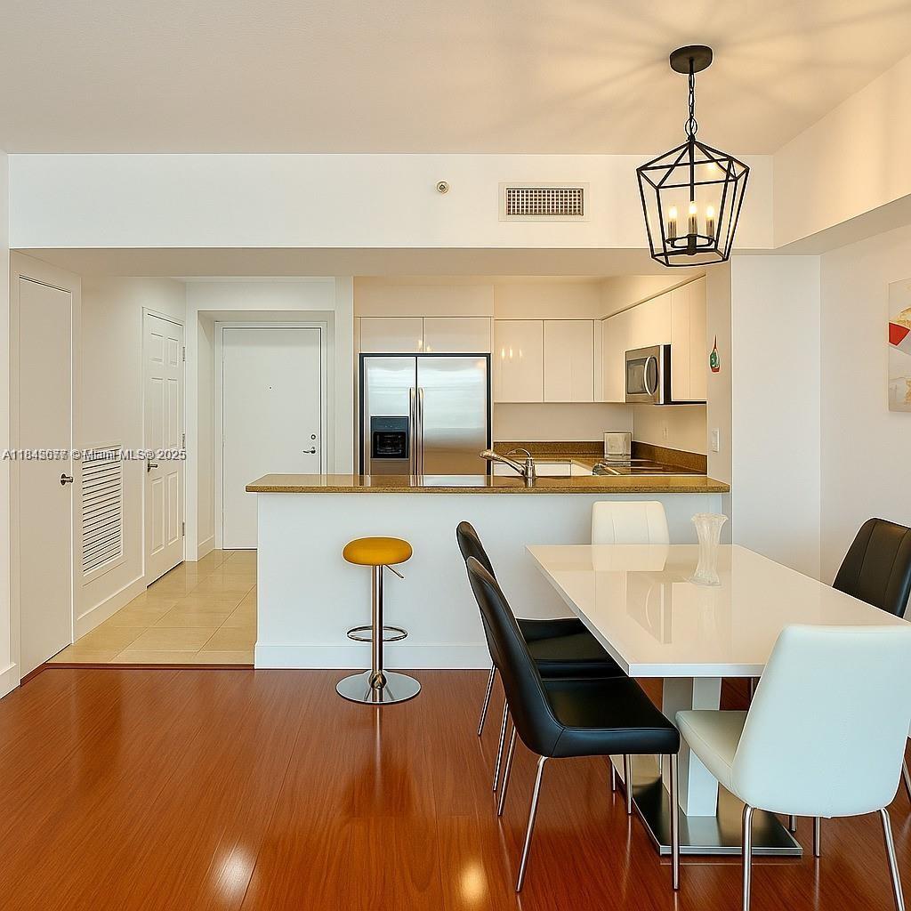 DUO CONDOMINIUM WEST - Residential