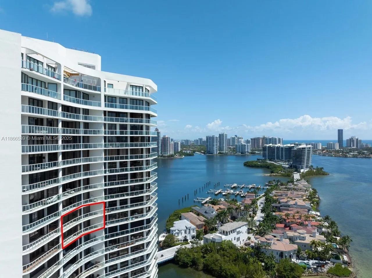 4000 ISL BLVD WILLIAMS IS - Residential