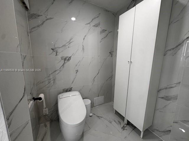 4000 ISL BLVD WILLIAMS IS - Residential