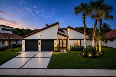 Photo of 1543 SW 1st Ave, Boca Raton, FL 33432 (MLS # A12015991)