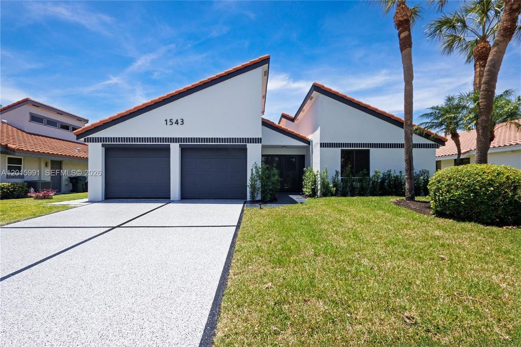 Photo of 1543 SW 1st Ave, Boca Raton, FL 33432 (MLS # A12015991)