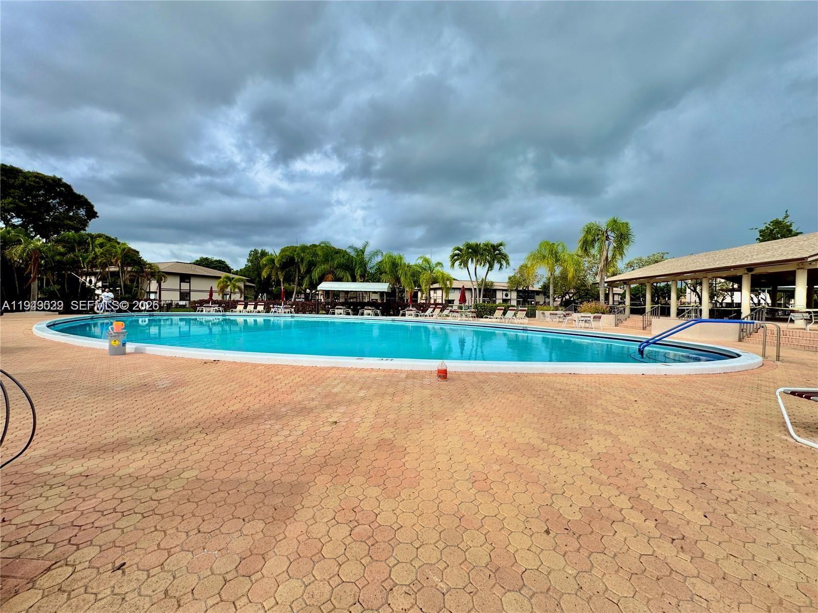 BELFORT CONDOMINIUM R - Residential