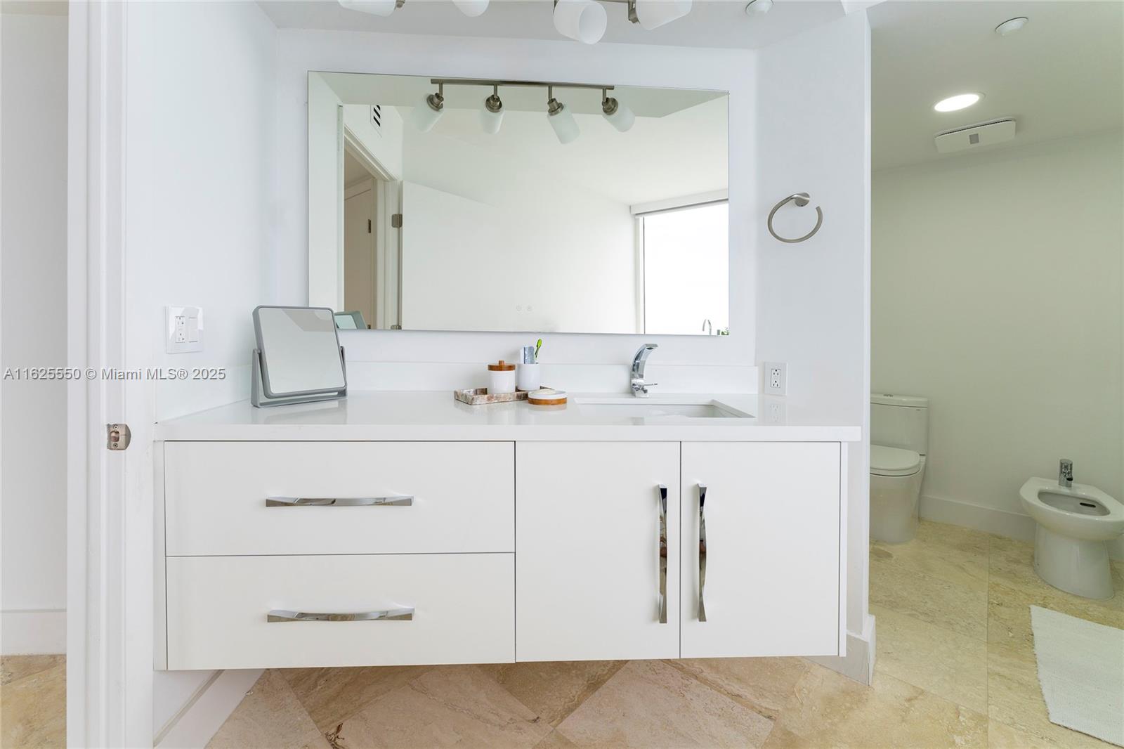 OCEAN TWO CONDO - Residential Lease