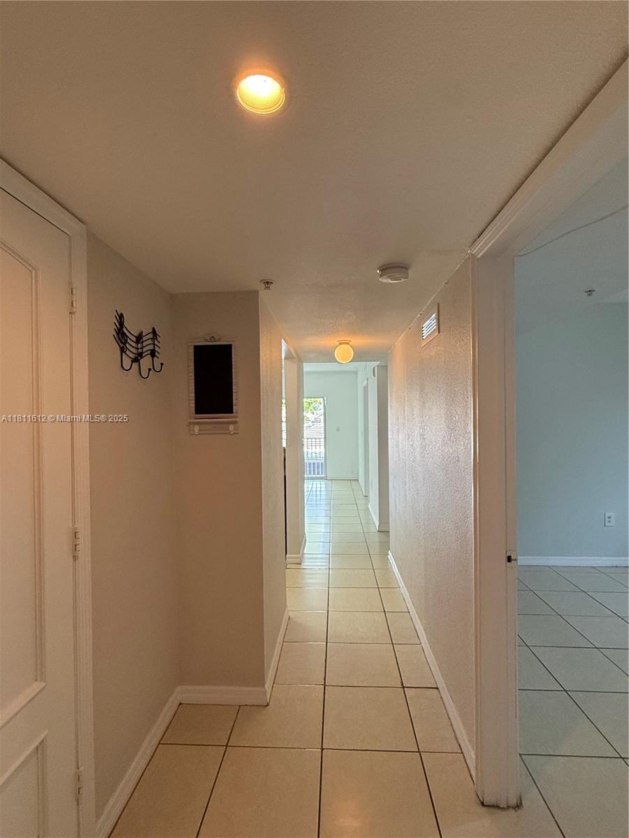 2536 NW 24th St 2A