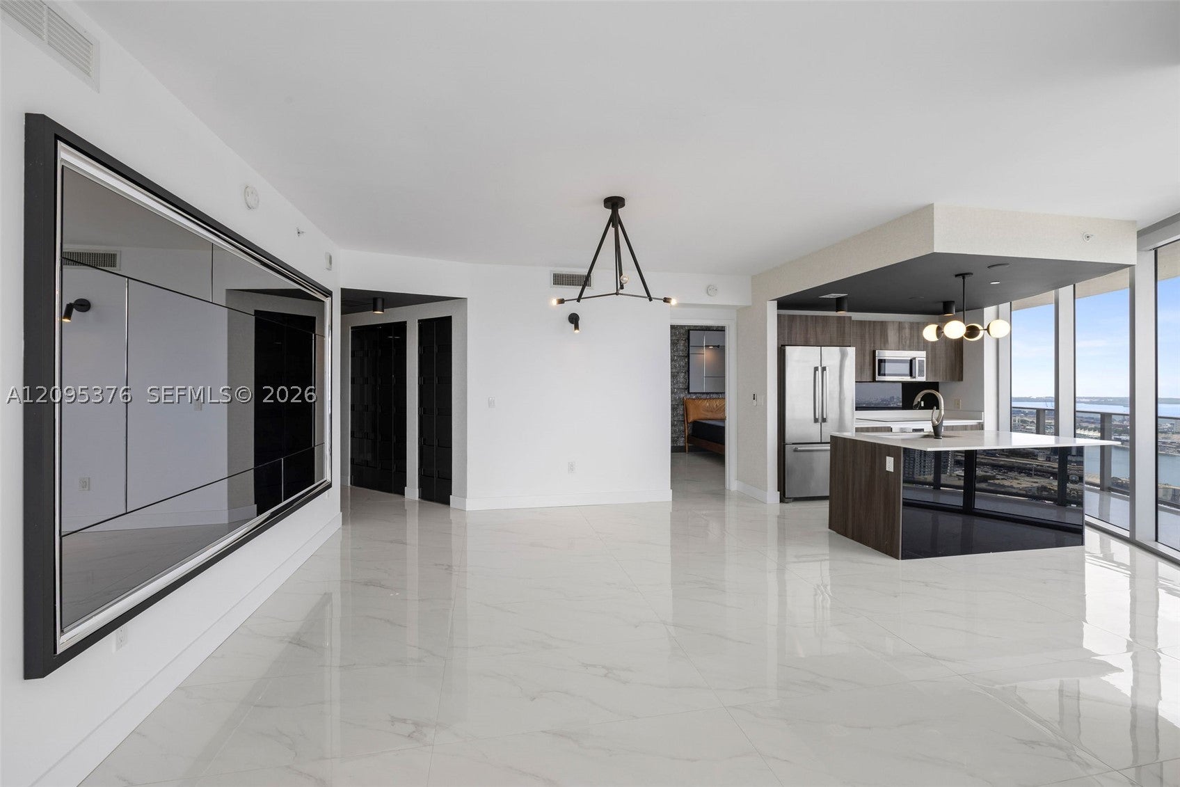 488 NE 18th St 4900