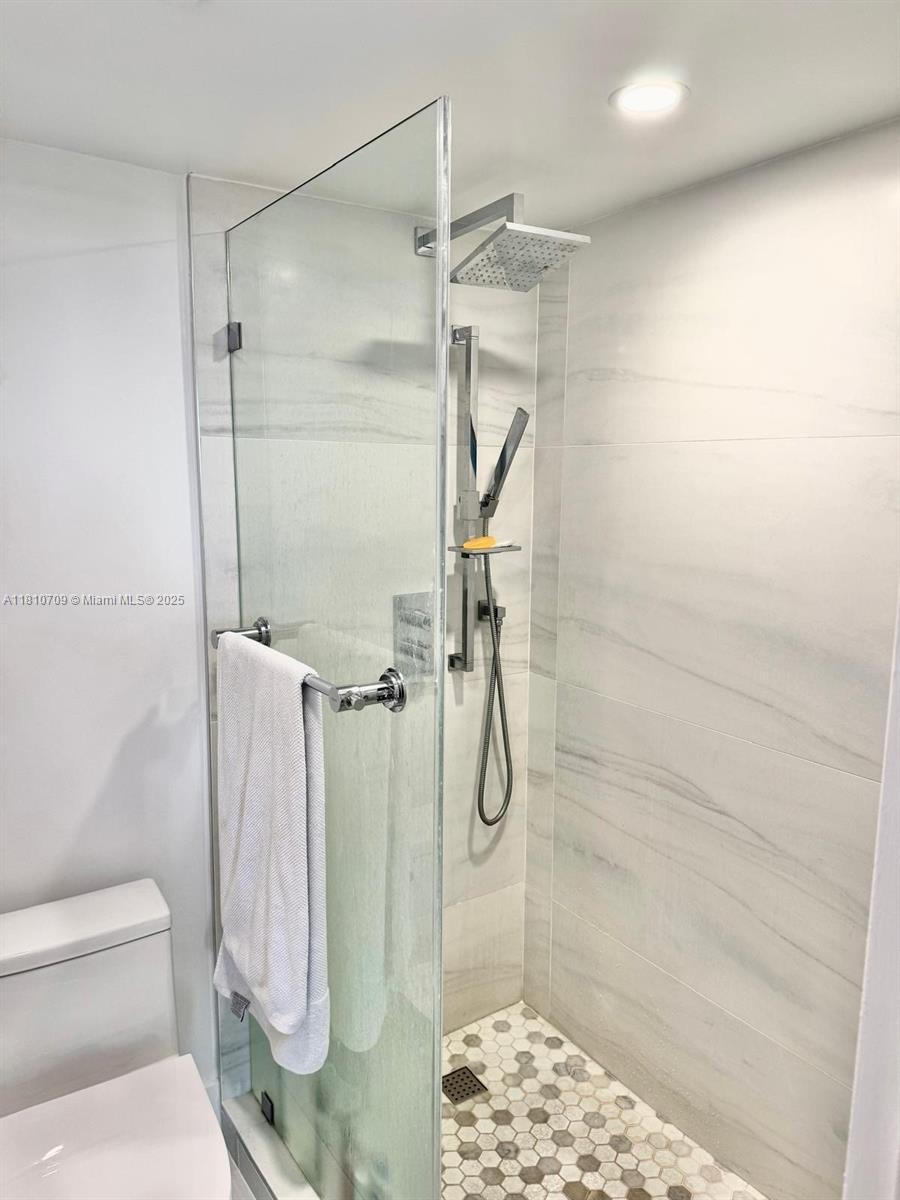 BONAVISTA CONDO - Residential