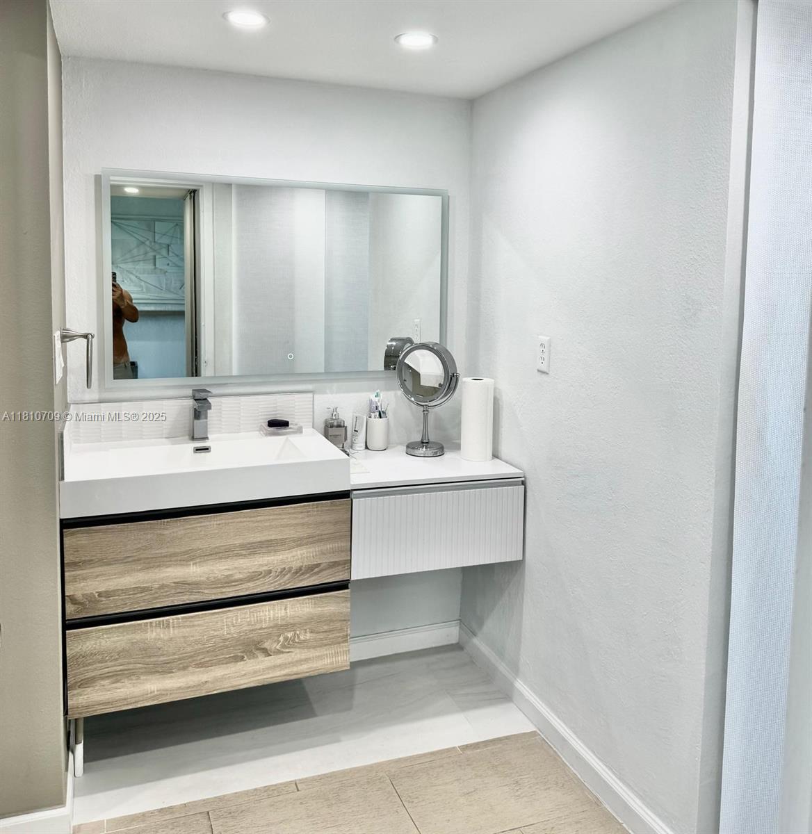 BONAVISTA CONDO - Residential