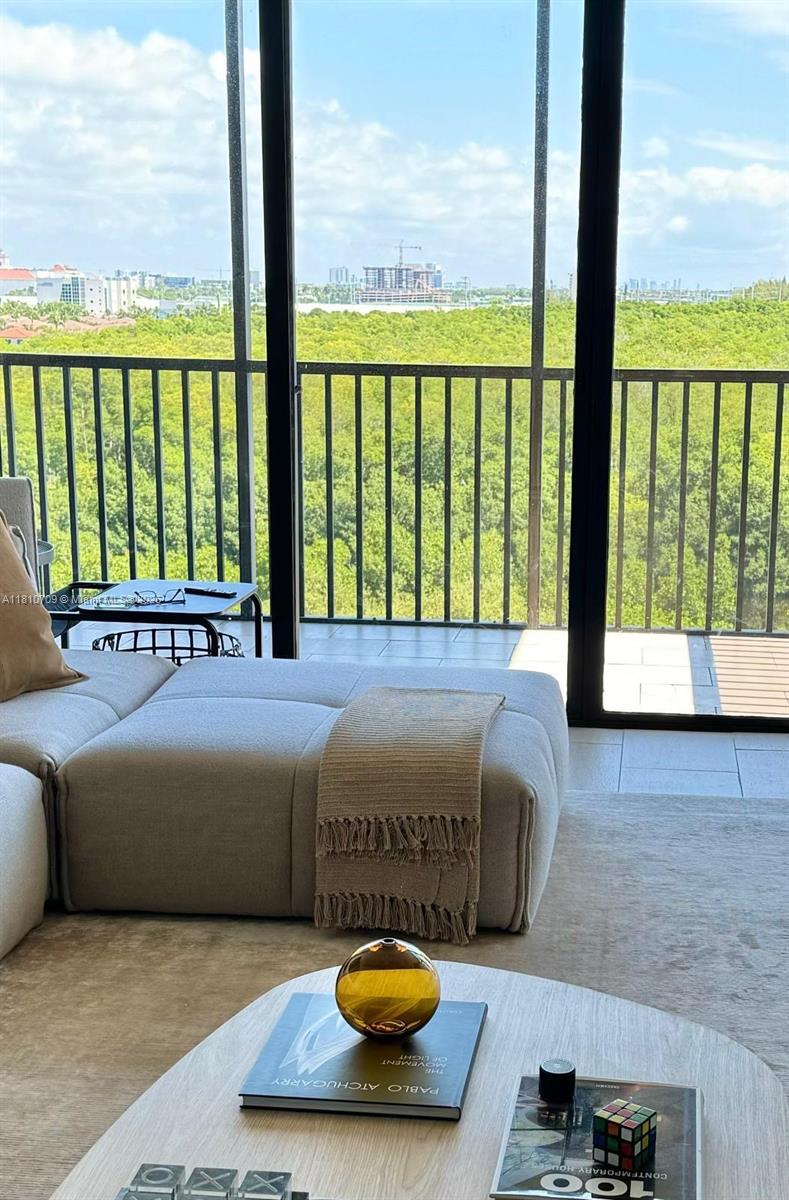 BONAVISTA CONDO - Residential