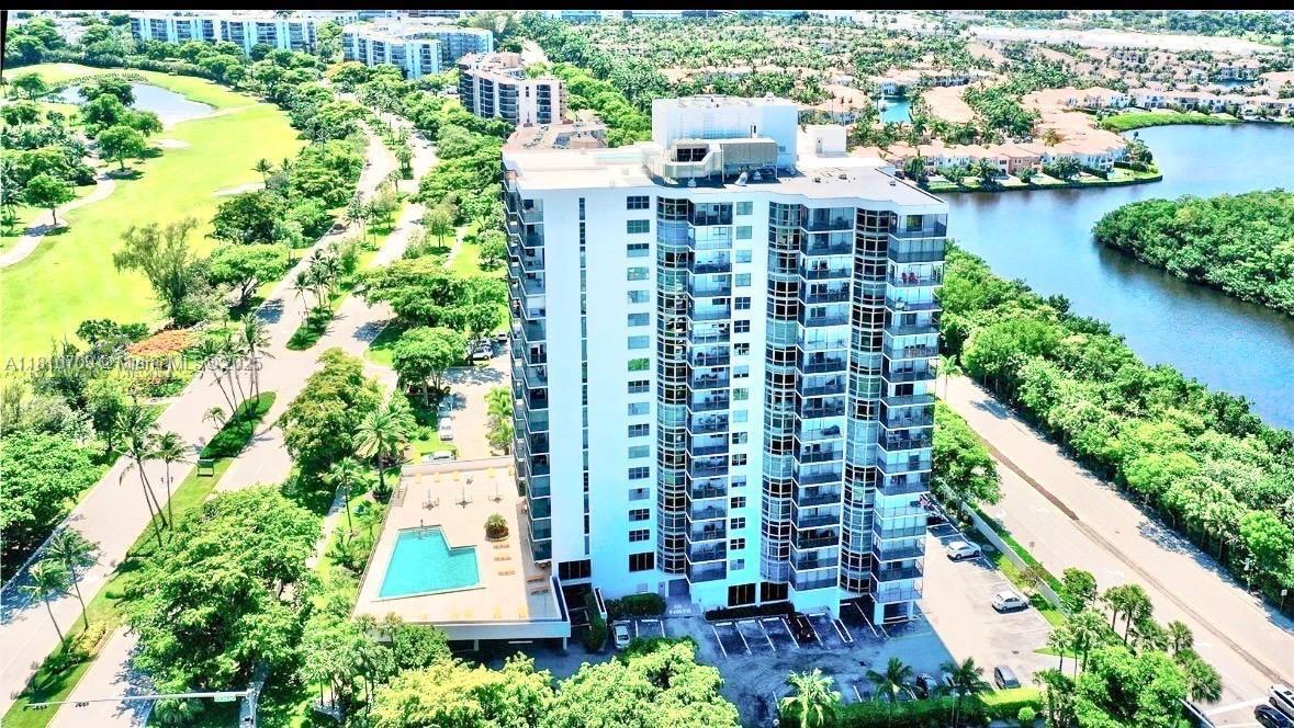 BONAVISTA CONDO - Residential