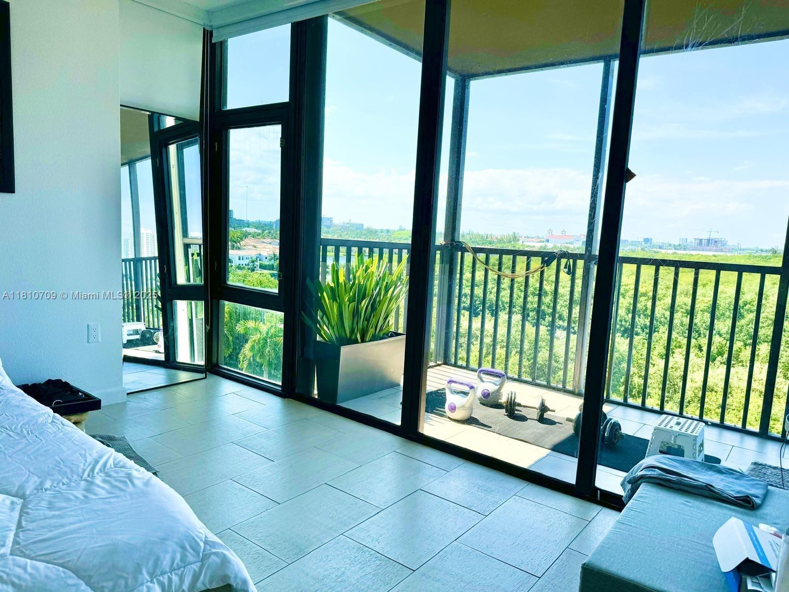 BONAVISTA CONDO - Residential