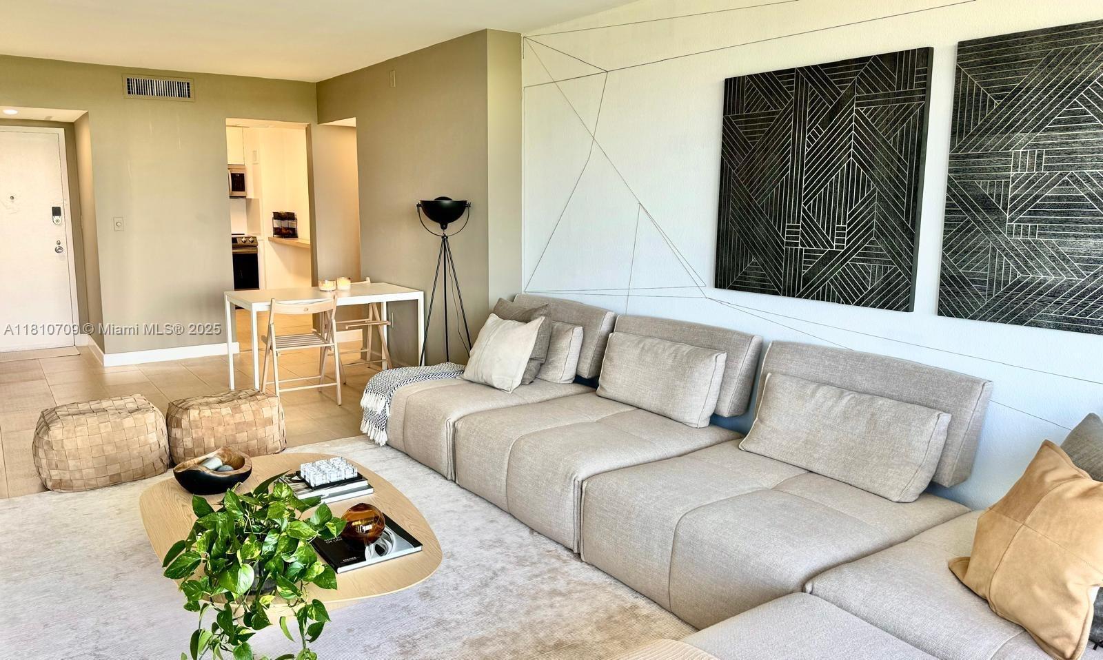 BONAVISTA CONDO - Residential