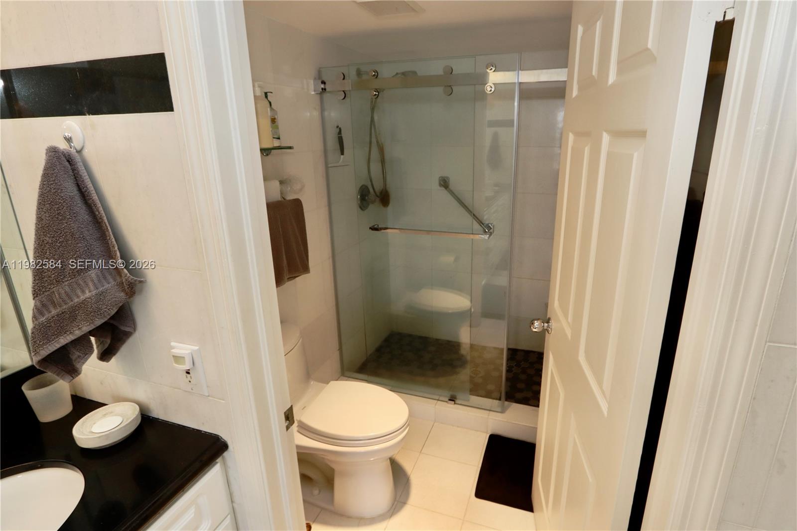 MYSTIC POINTE TOWER 400 C - Residential