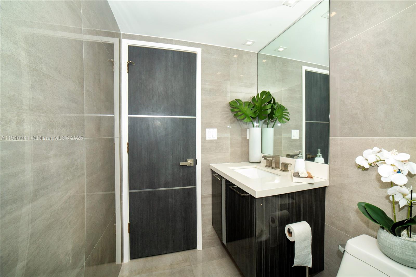 ARLEN HOUSE EAST CONDO - Residential Lease