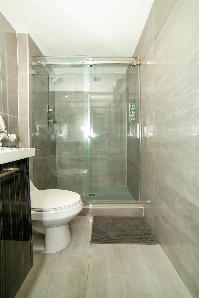 ARLEN HOUSE EAST CONDO - Residential Lease