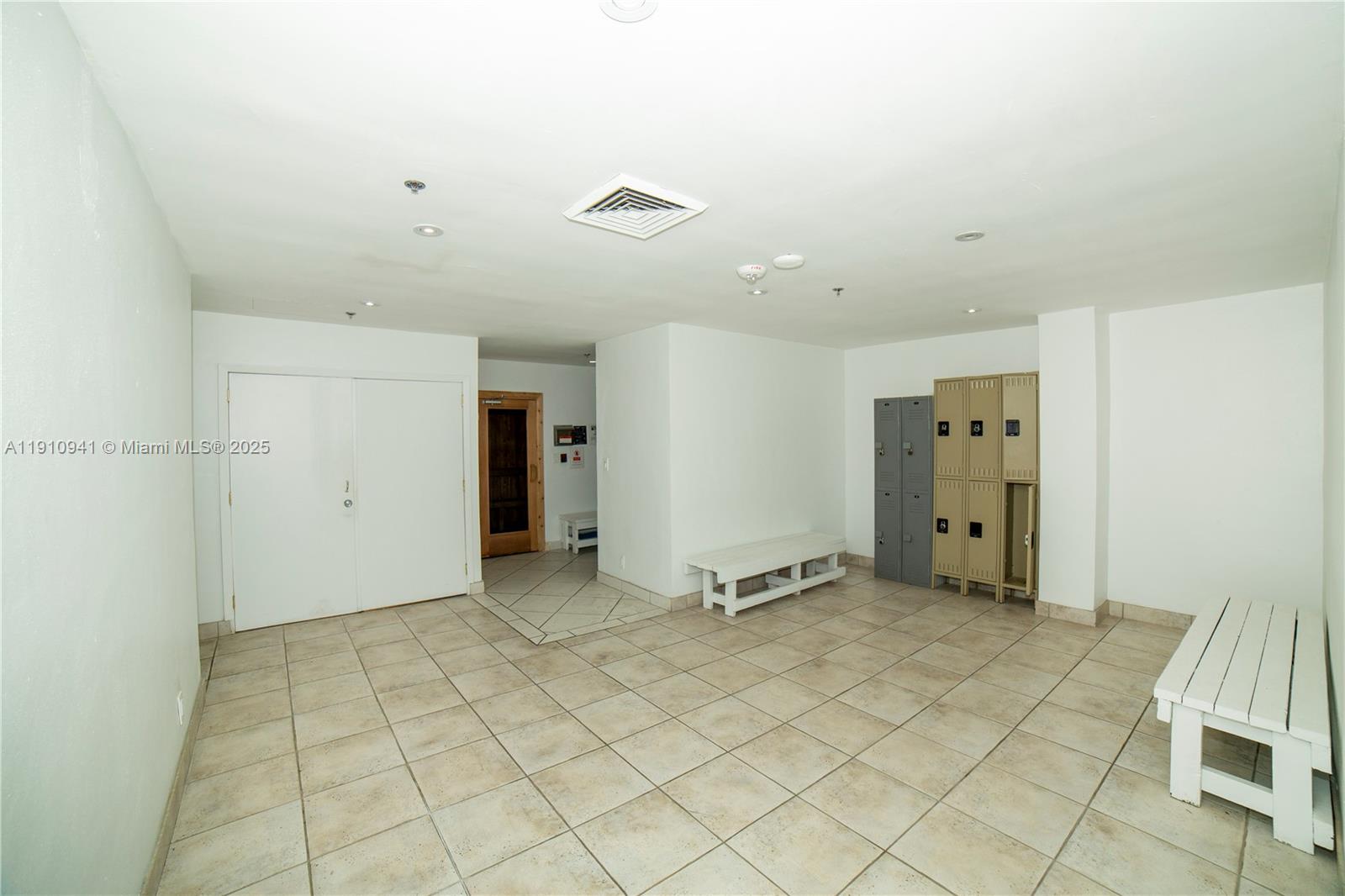 ARLEN HOUSE EAST CONDO - Residential Lease